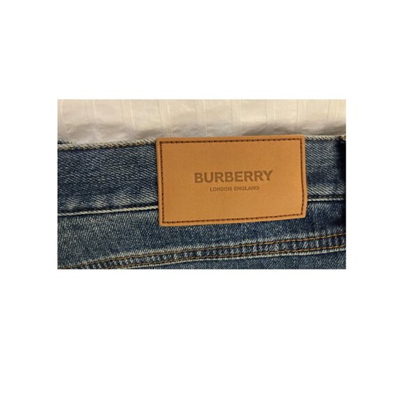 Burberry - Picture 5 of 7